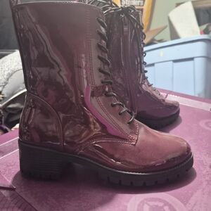Women's Burgundy Lace-Up Boots
